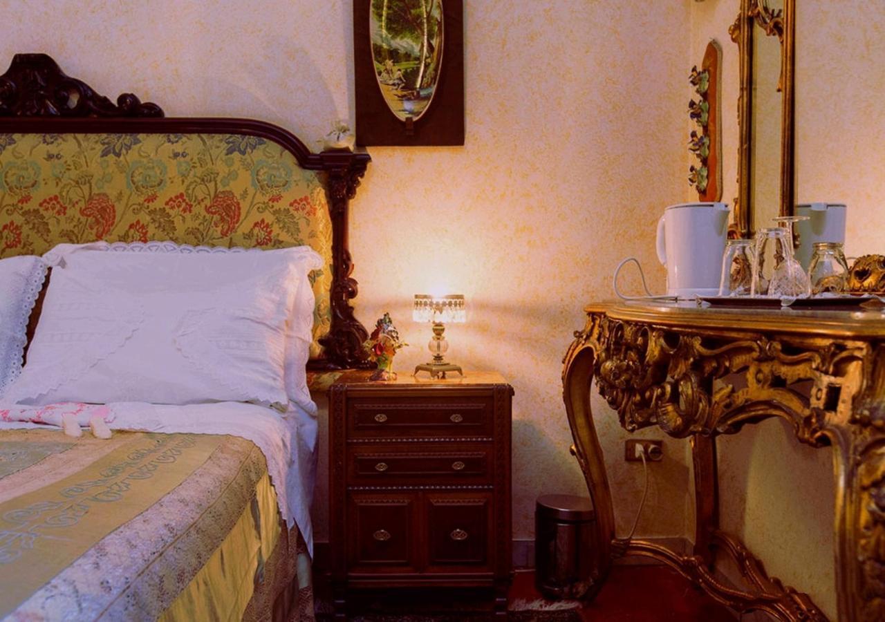 ナポリ B ＆ B アトモスフイア デル チェントロ ストリコ Bed & Breakfast エクステリア 写真