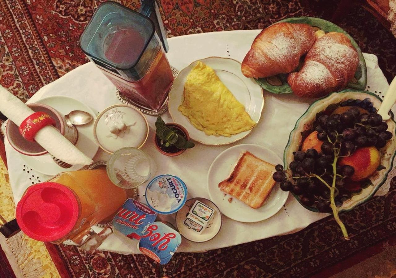 ナポリ B ＆ B アトモスフイア デル チェントロ ストリコ Bed & Breakfast エクステリア 写真