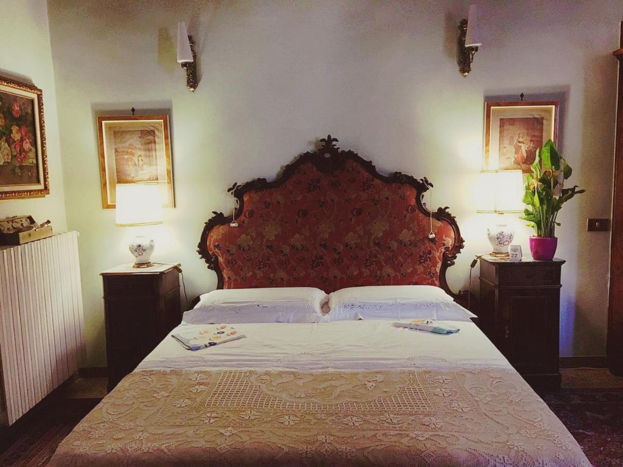 ナポリ B ＆ B アトモスフイア デル チェントロ ストリコ Bed & Breakfast 部屋 写真